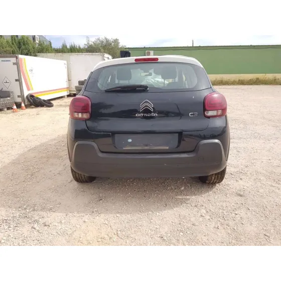 CITROEN C3 '2022 FEEL NEGRO-BLANCO