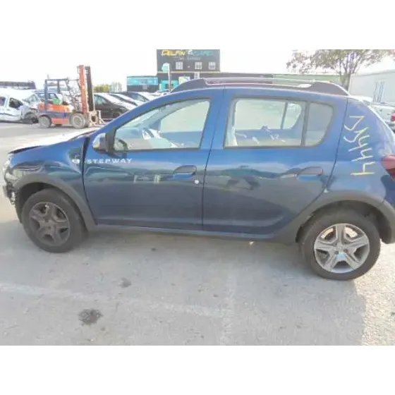 DACIA SANDERO '2017 STEPWAY AZUL
