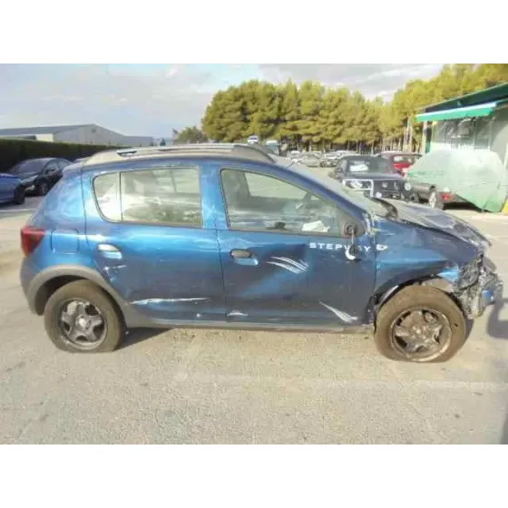 DACIA SANDERO '2017 STEPWAY AZUL