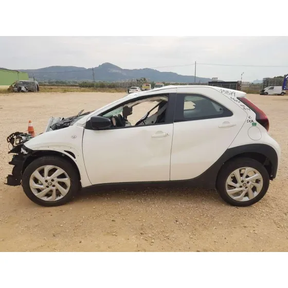 TOYOTA AYGO '2024 X-CITE BLANCO
