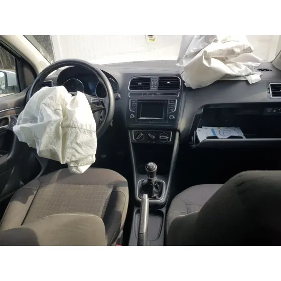 VOLKSWAGEN POLO (6C1) '2014 COMFORTLINE BLUEMOTION BLANCO