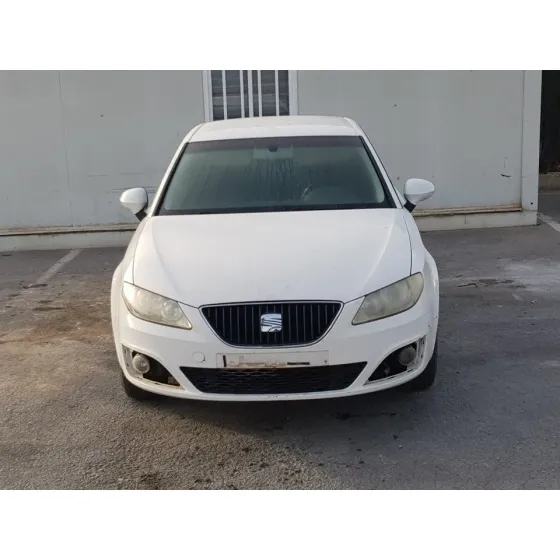 SEAT EXEO BERLINA (3R2) '2011 REFERENCE BLANCO