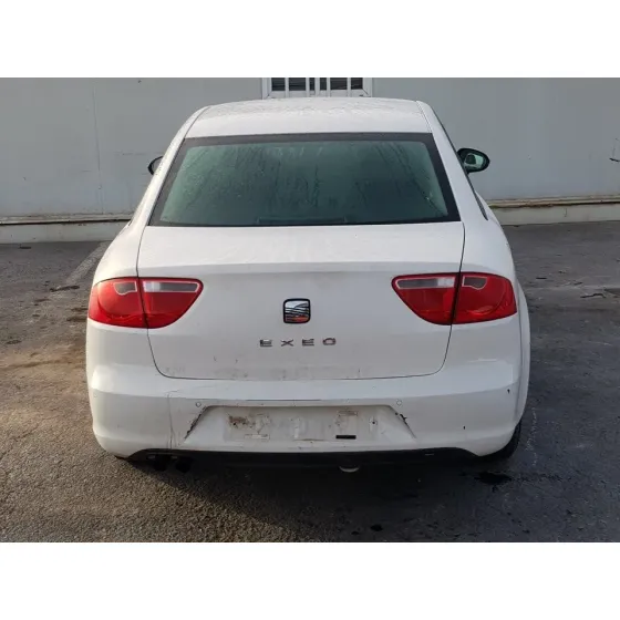 SEAT EXEO BERLINA (3R2) '2011 REFERENCE BLANCO