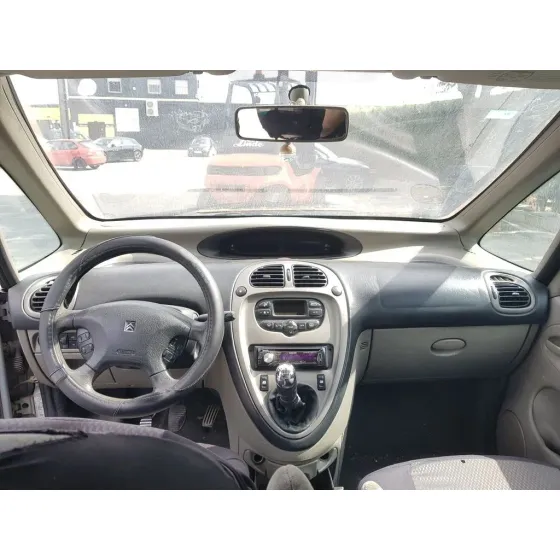 CITROEN XSARA PICASSO '2002 2.0 HDI GRIS