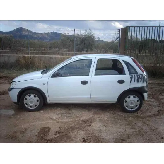 OPEL CORSA C '2000 CLUB BLANCO