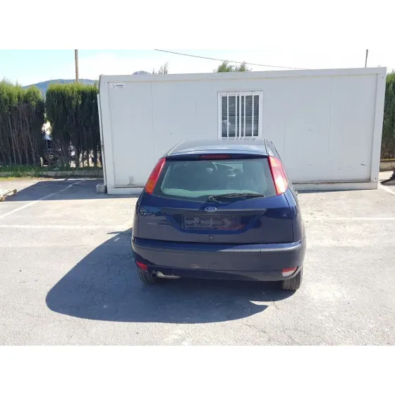 FORD FOCUS BERLINA (CAK) '2003 AMBIENTE AZUL