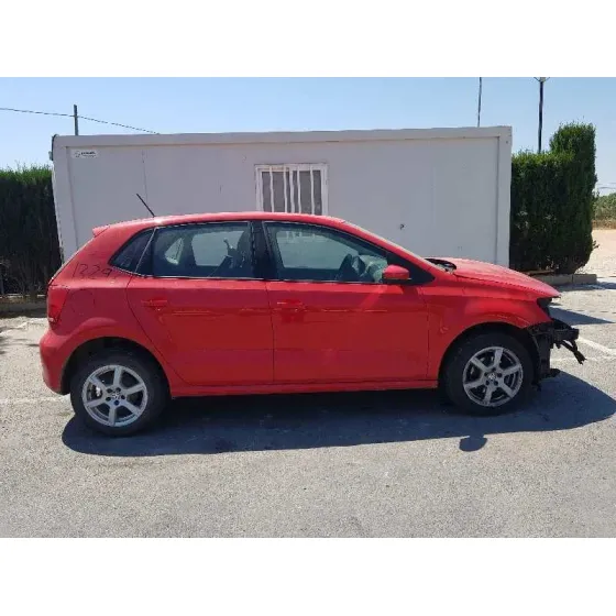 VOLKSWAGEN POLO (6R1) '2011 CROSSPOLO ROJO