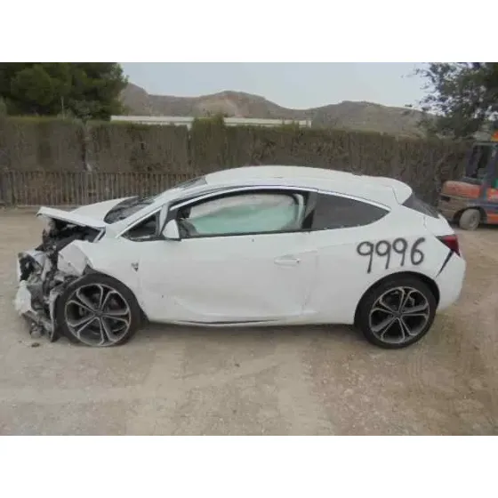OPEL ASTRA J GTC '2012 EDITION BLANCO