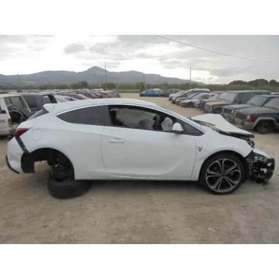OPEL ASTRA J GTC '2012 EDITION BLANCO