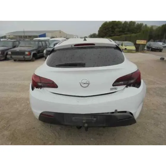 OPEL ASTRA J GTC '2012 EDITION BLANCO