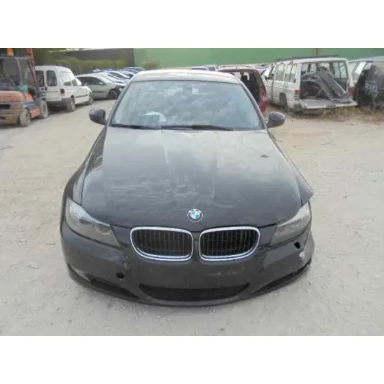 BMW SERIE 3 BERLINA (E90) '2010 318D NEGRO