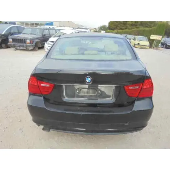 BMW SERIE 3 BERLINA (E90) '2010 318D NEGRO