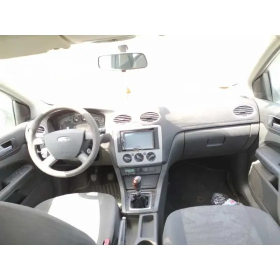 FORD FOCUS BERLINA (CAP) '2006 TREND BLANCO