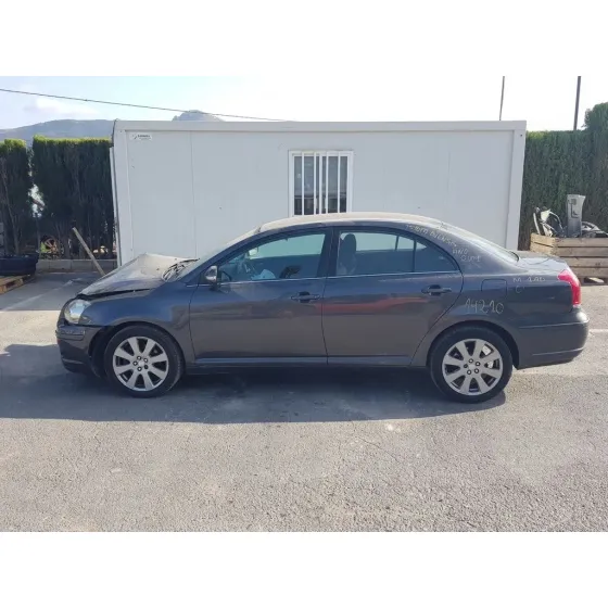 TOYOTA AVENSIS BERLINA (T25) '2009 2.0 D4-D EXECUTIVE SEDAN (4-PTAS) GRIS OSCURO