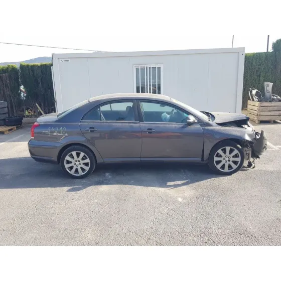 TOYOTA AVENSIS BERLINA (T25) '2009 2.0 D4-D EXECUTIVE SEDAN (4-PTAS) GRIS OSCURO