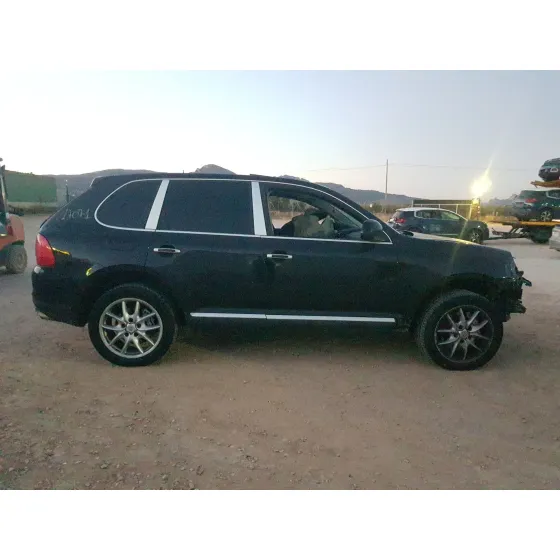 Porsche CAYENNE (9PA) 2002