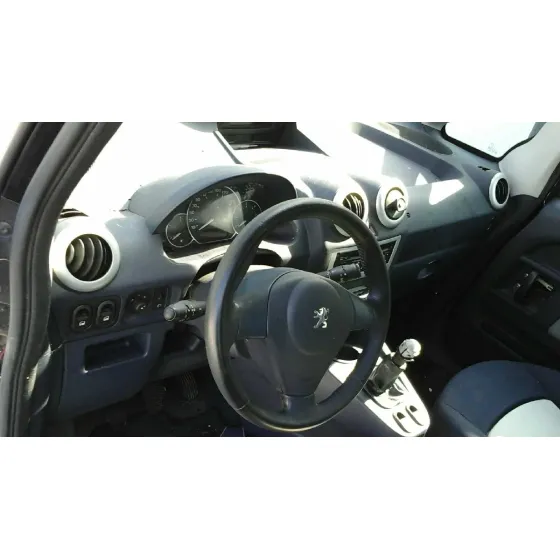 PEUGEOT 1007 '2005 DOLCE NEGRO