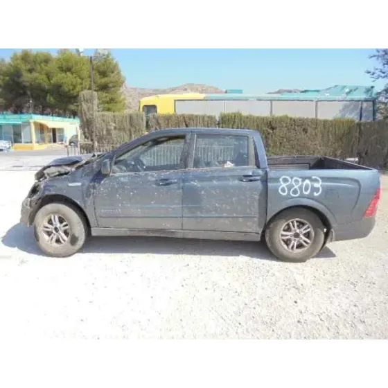 SSANGYONG ACTYON SPORTS '2010 XDI 4WD GRIS OSCURO