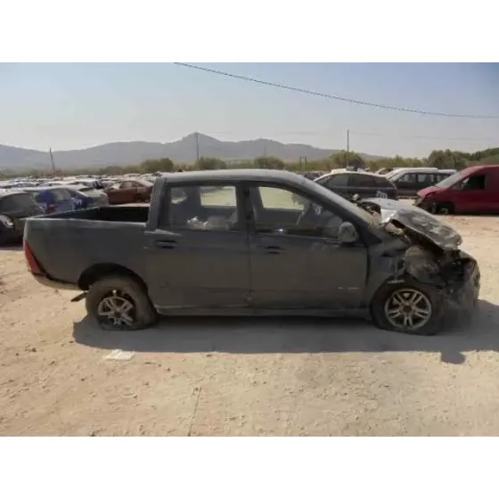 SSANGYONG ACTYON SPORTS '2010 XDI 4WD GRIS OSCURO