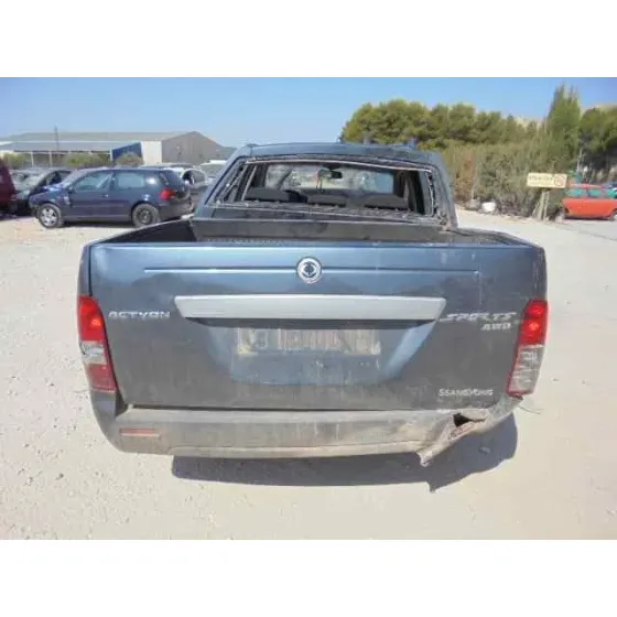 SSANGYONG ACTYON SPORTS '2010 XDI 4WD GRIS OSCURO