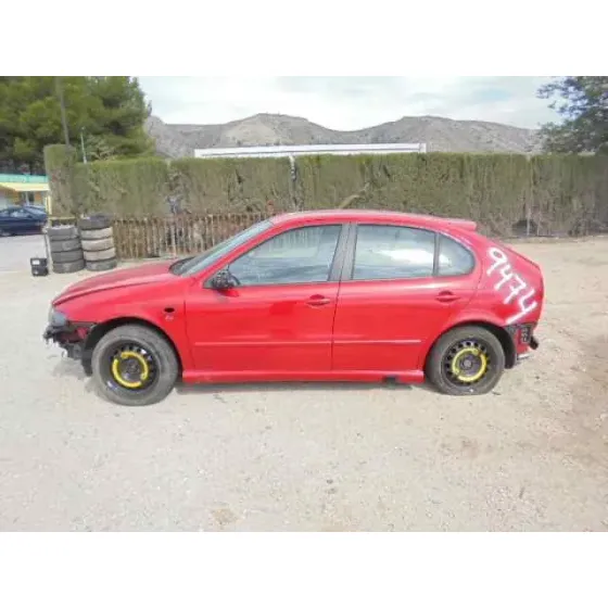 SEAT LEON (1M1) '2005 SPORT F.R. ROJO