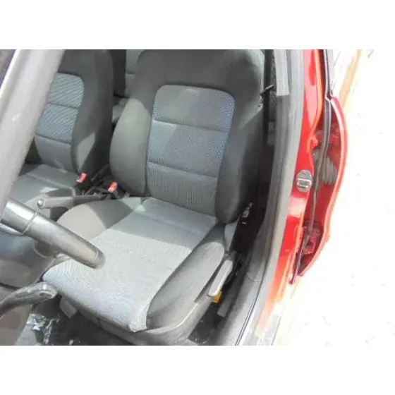 SEAT LEON (1M1) '2005 SPORT F.R. ROJO