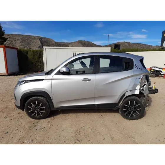 Mahindra KUV 100 NXT 2018