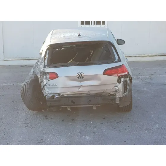 VOLKSWAGEN GOLF VII LIM. (BQ1) '2020 E-GOLF BEIG