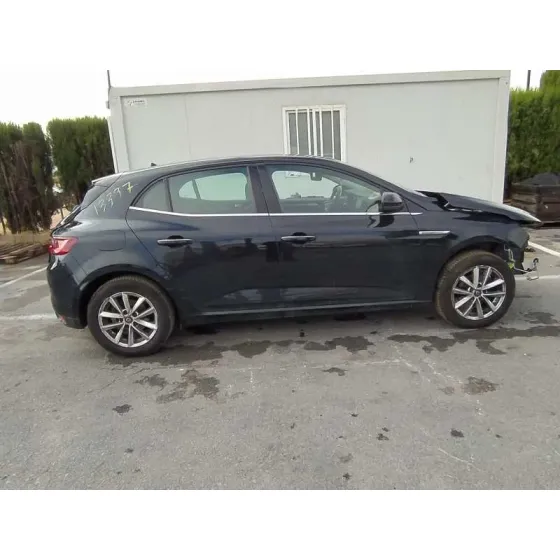 RENAULT MEGANE IV BERLINA 5P '2016 ZEN NEGRO