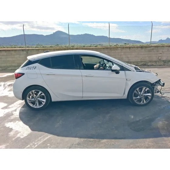 Opel ASTRA K (B16) 2015