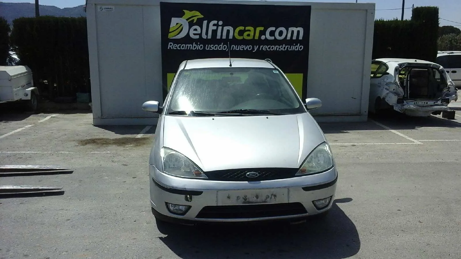 FORD FOCUS BERLINA (CAK) '2002 TREND GRIS PLATA