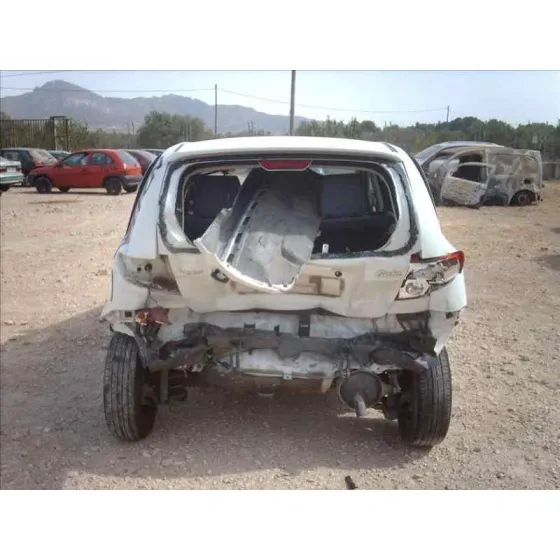 HYUNDAI GETZ (TB) '2003 1.5 CRDI BLANCO