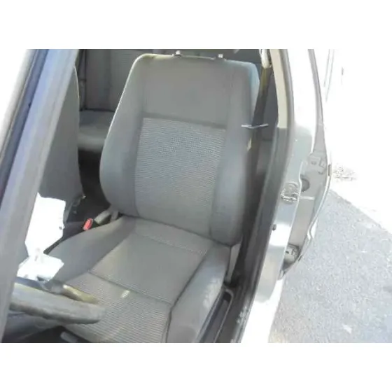 VOLKSWAGEN POLO BERLINA (6N2) '2000 CONCEPTLINE GRIS