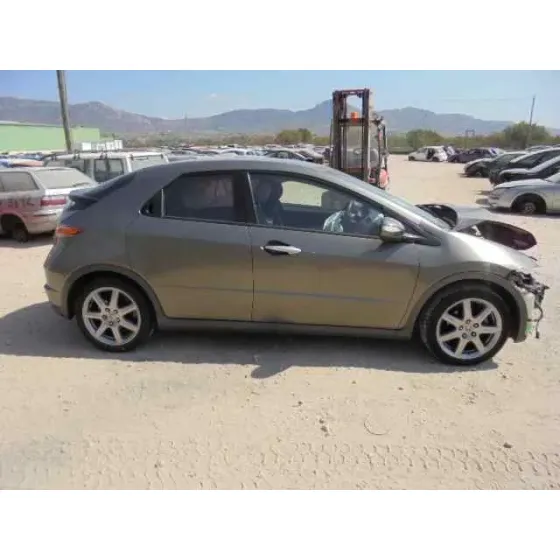 HONDA CIVIC BERLINA 5 (FK) '2007 1.8 COMFORT DORADO