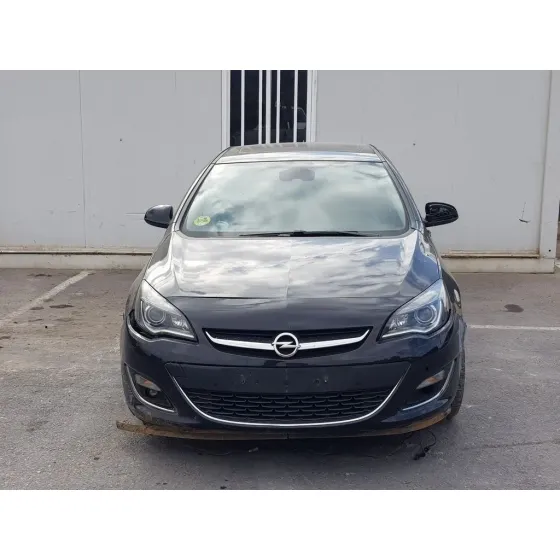 OPEL ASTRA J LIM. 4TÜRIG '2013 SELECTION NEGRO