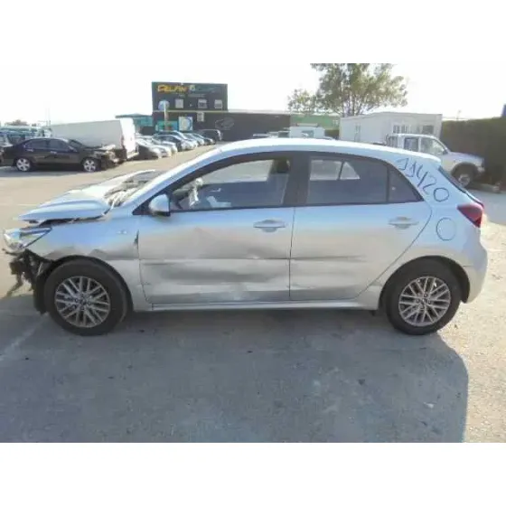 KIA RIO '2018 GRIS