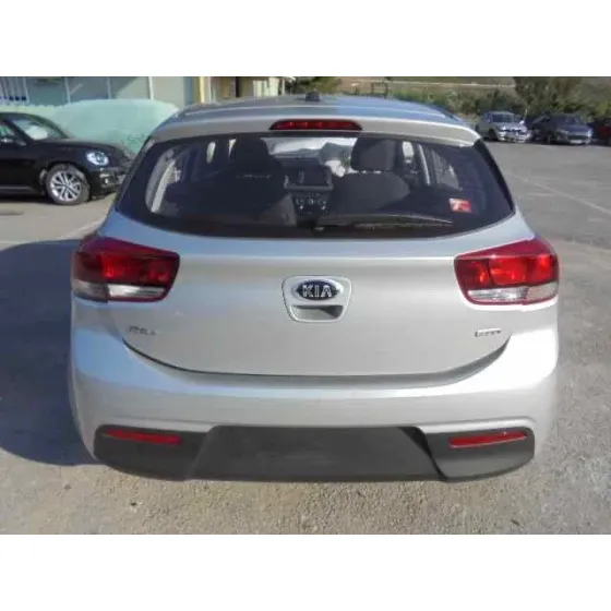 KIA RIO '2018 GRIS