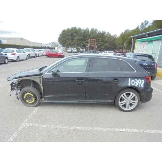 AUDI A3 SPORTBACK (8VA) '2013 AMBIENTE NEGRO