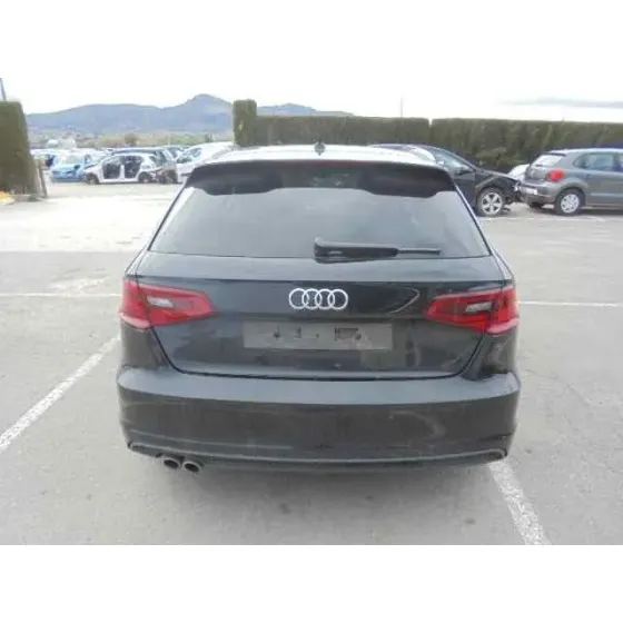 AUDI A3 SPORTBACK (8VA) '2013 AMBIENTE NEGRO