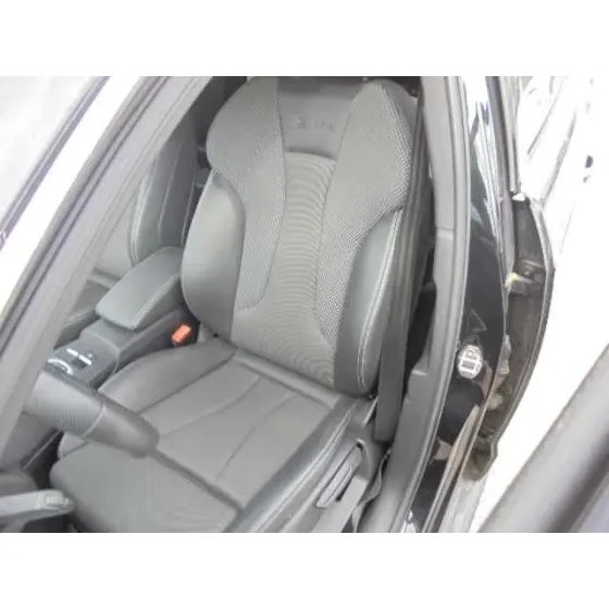 AUDI A3 SPORTBACK (8VA) '2013 AMBIENTE NEGRO