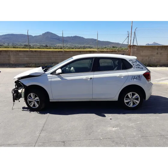 Volkswagen POLO VI (AW1, BZ1, AE1) 2017