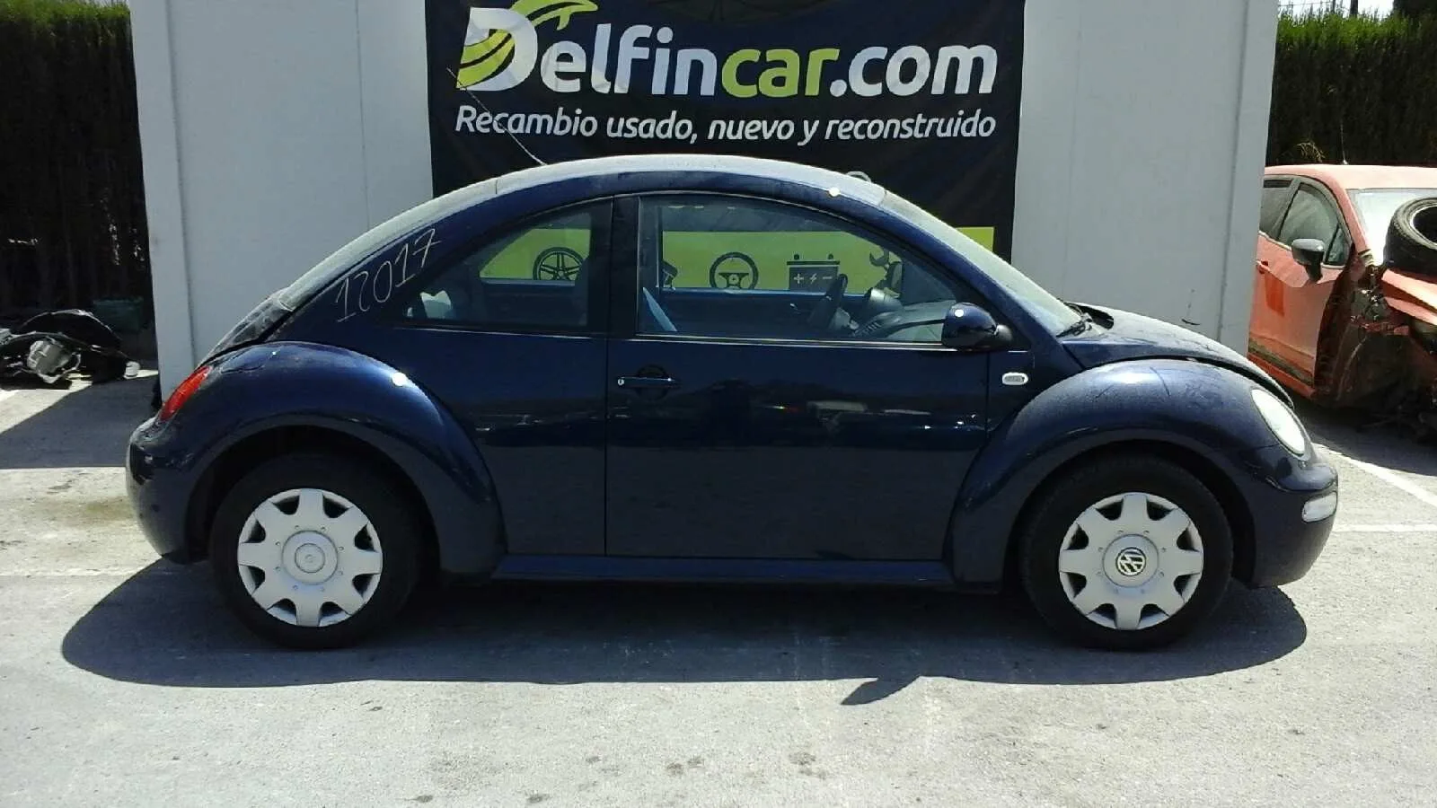 VOLKSWAGEN NEW BEETLE (9C1/1C1) '2001 1.6 AZUL