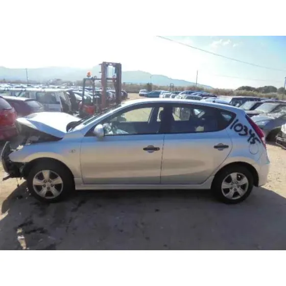 HYUNDAI I30 '2011 CLASSIC GRIS