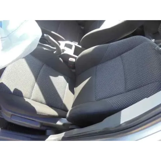 HYUNDAI I30 '2011 CLASSIC GRIS