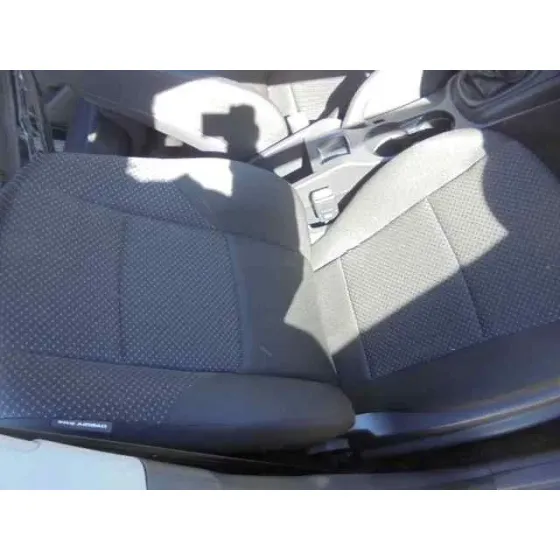HYUNDAI I30 '2011 CLASSIC GRIS