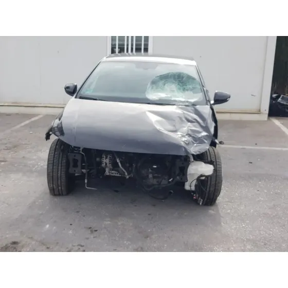 VOLKSWAGEN POLO '2018 ADVANCE NEGRO