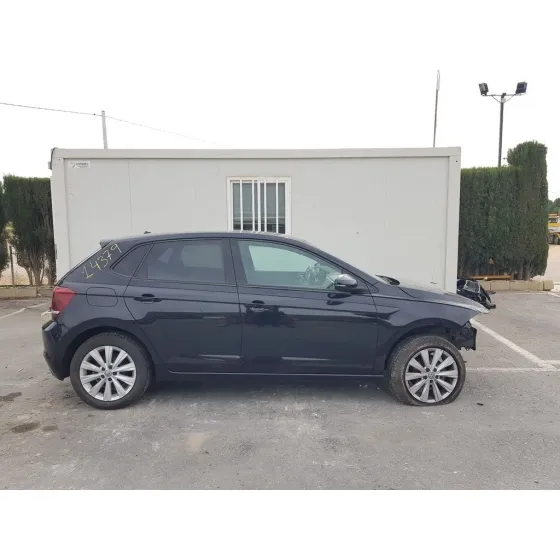 VOLKSWAGEN POLO '2018 ADVANCE NEGRO