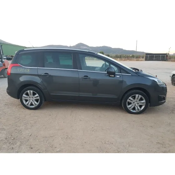 Peugeot 5008 (0U_, 0E_) 2015