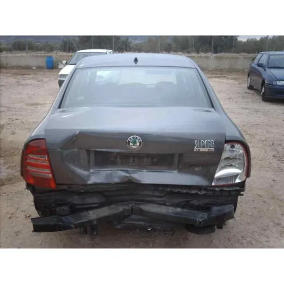 SKODA SUPERB (3U4) '2002 CLASSIC GRIS OSCURO