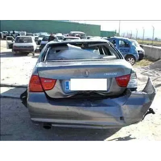 BMW SERIE 3 BERLINA (E90) '2007 320I GRIS OSCURO